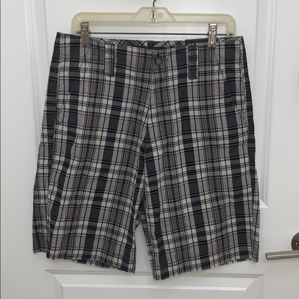 Men’s plaid shorts NWT